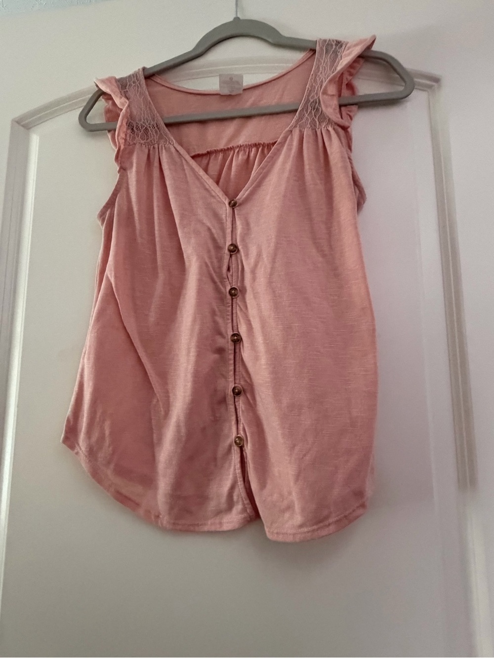 Women’s Pink Button-Front Sleeveless Top with Lace Trim